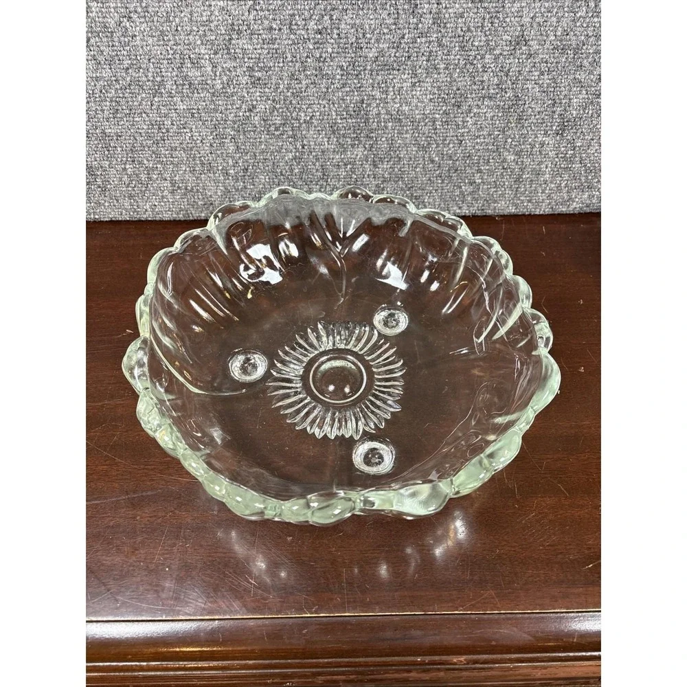 Vtg~Clear Indiana Glass Large Serving Footed Fruit Bowl Flower Pattern